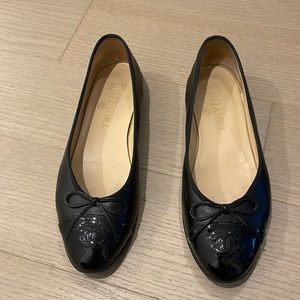 Chanel Ballerina Flats - Lambskin & Patent Calfskin, Size: 38